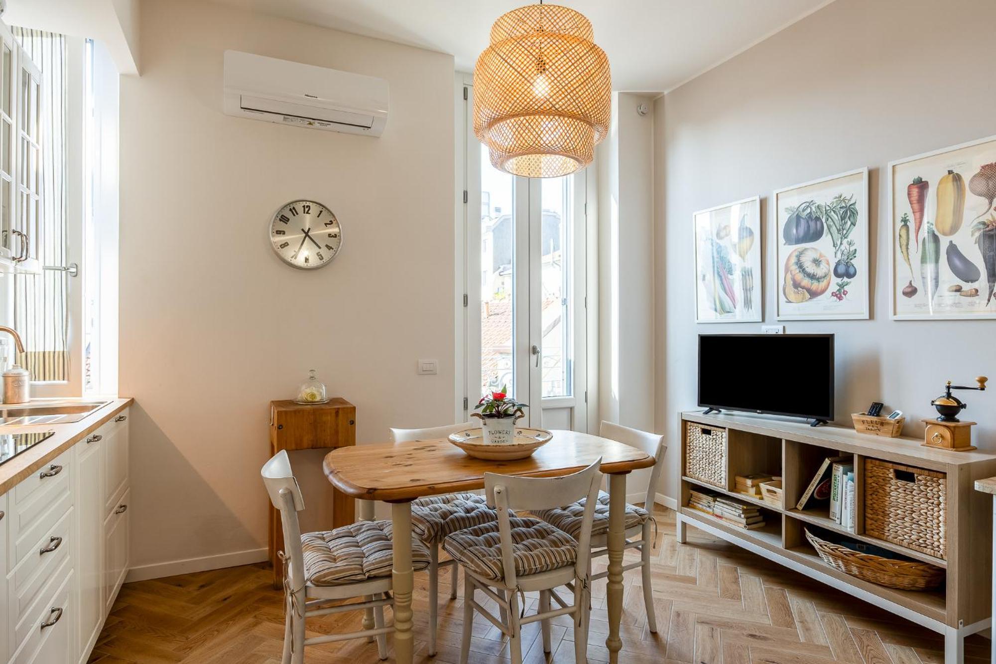 Appartamento Nuovi Bilocali Station - 2 Con Parcheggio In Box E 1 Con Balcone -no Box- N&s Town Homes