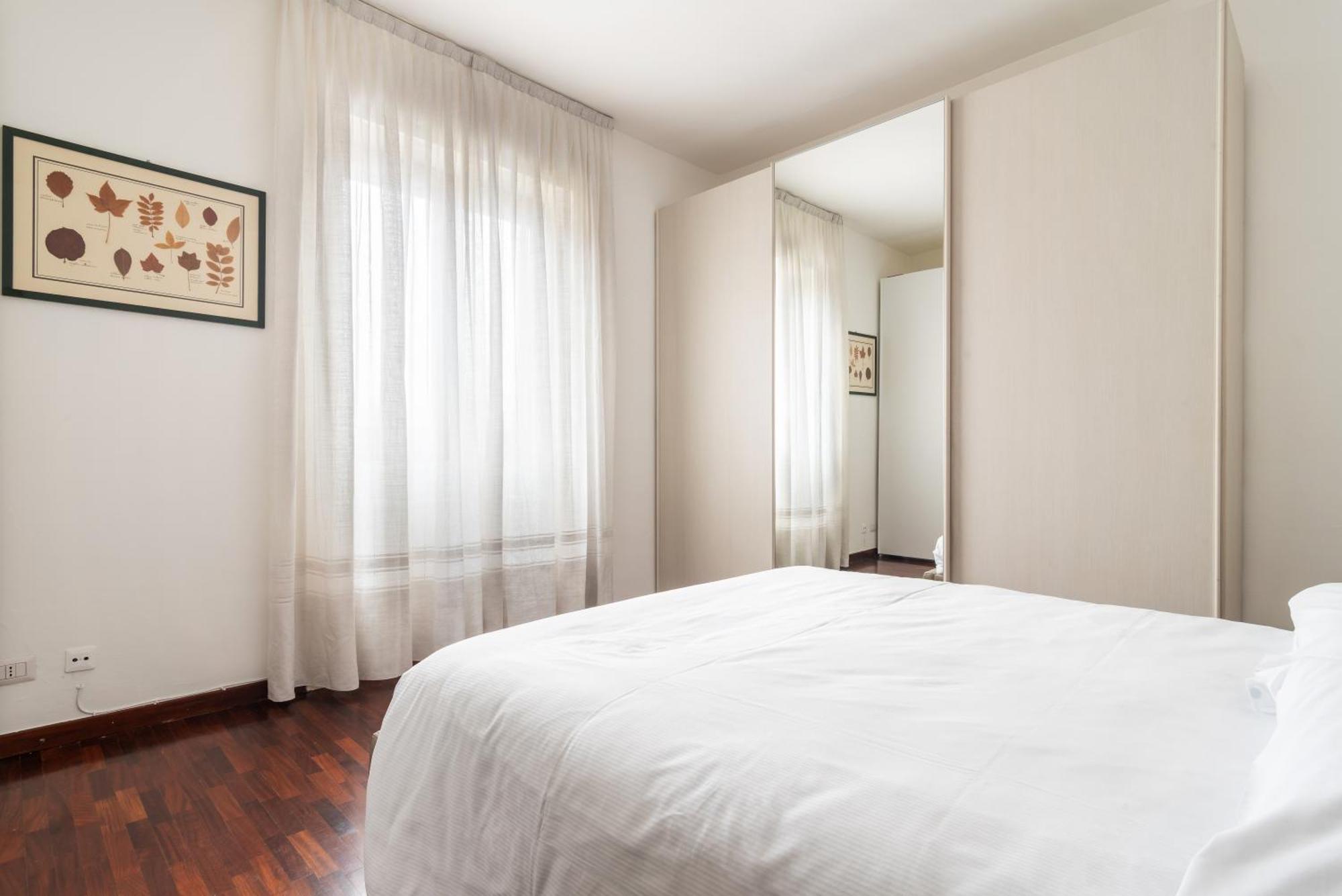 Wonderful Three-room Just Few Minutes Away From Mm Tricolore Apartment