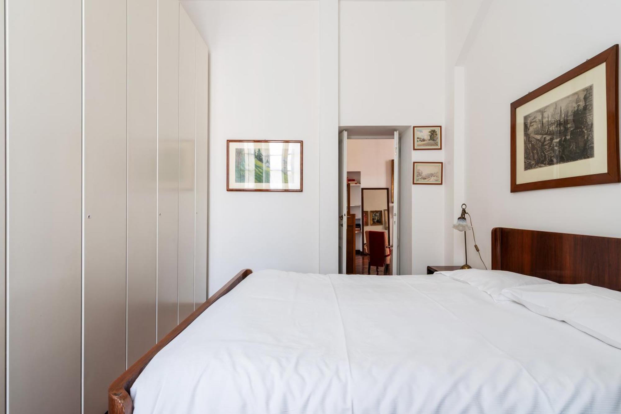 Appartamento Spacious And Bright Three-room Just Few Steps From The Duomo *