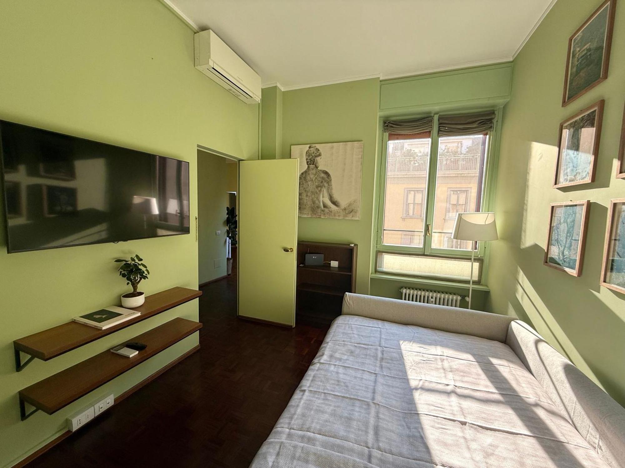 Urban Jungle 5 - Montenapoleone Apartment Milan