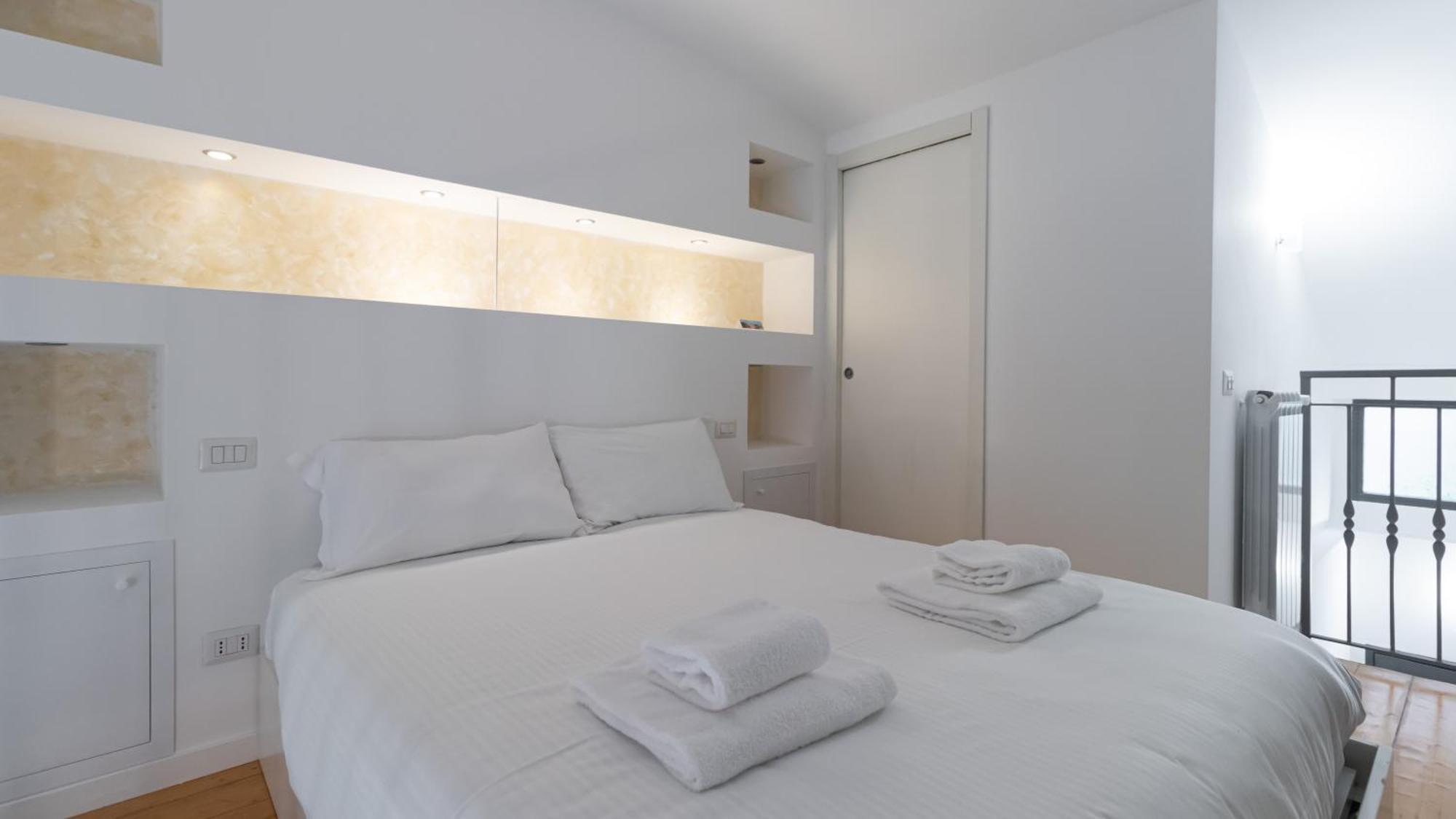 Italianway - Spezia 22 * Milano