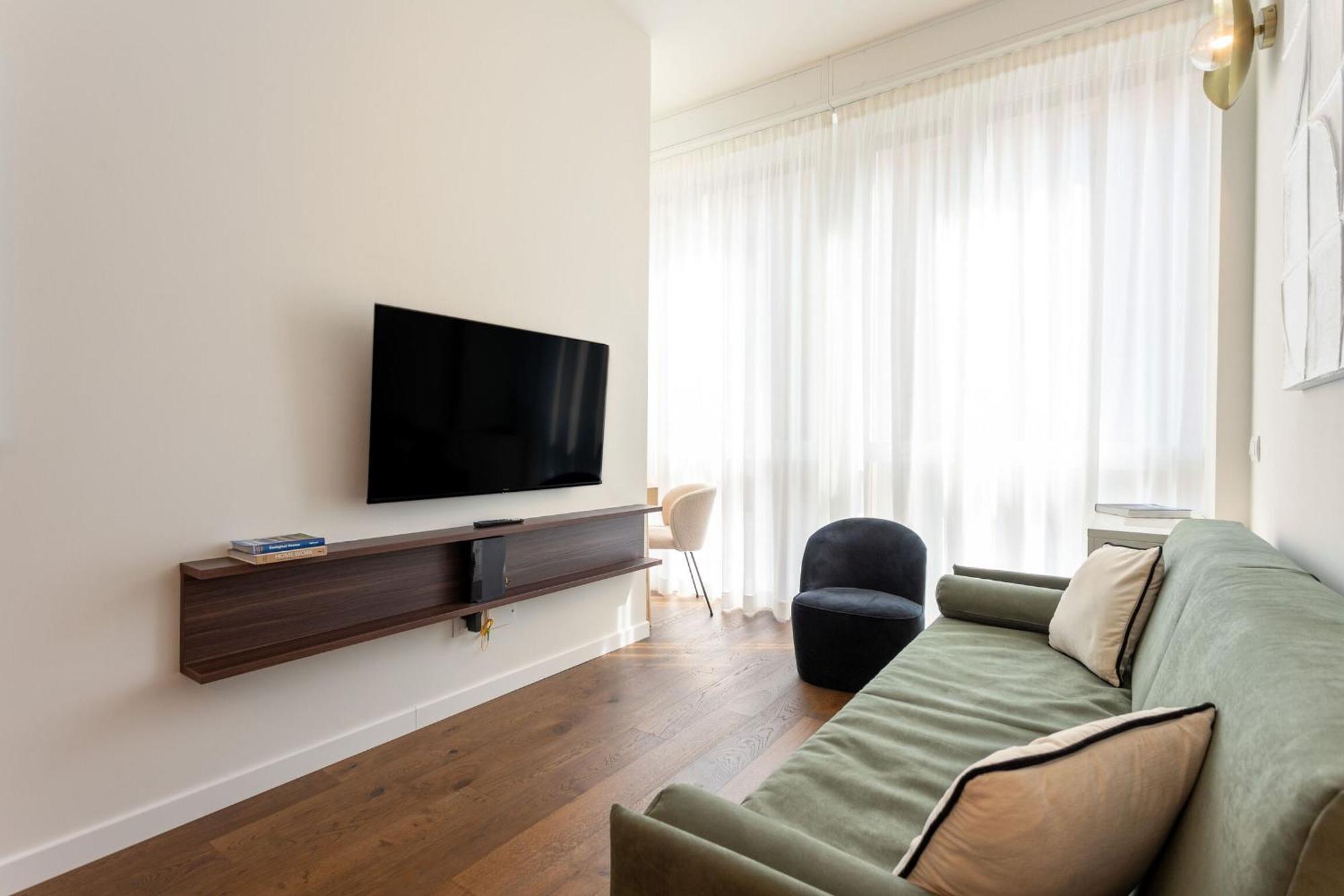 Mazzini By Halldis *