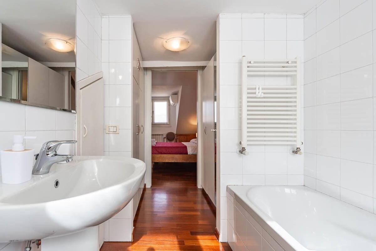 Station 10 Min Private Terrace Skyview 6 Pax * Milano