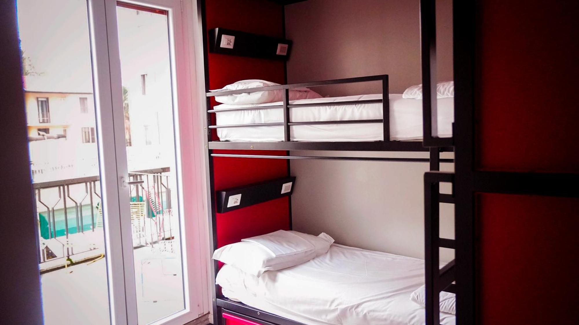 Hostel Yellowsquare Milan