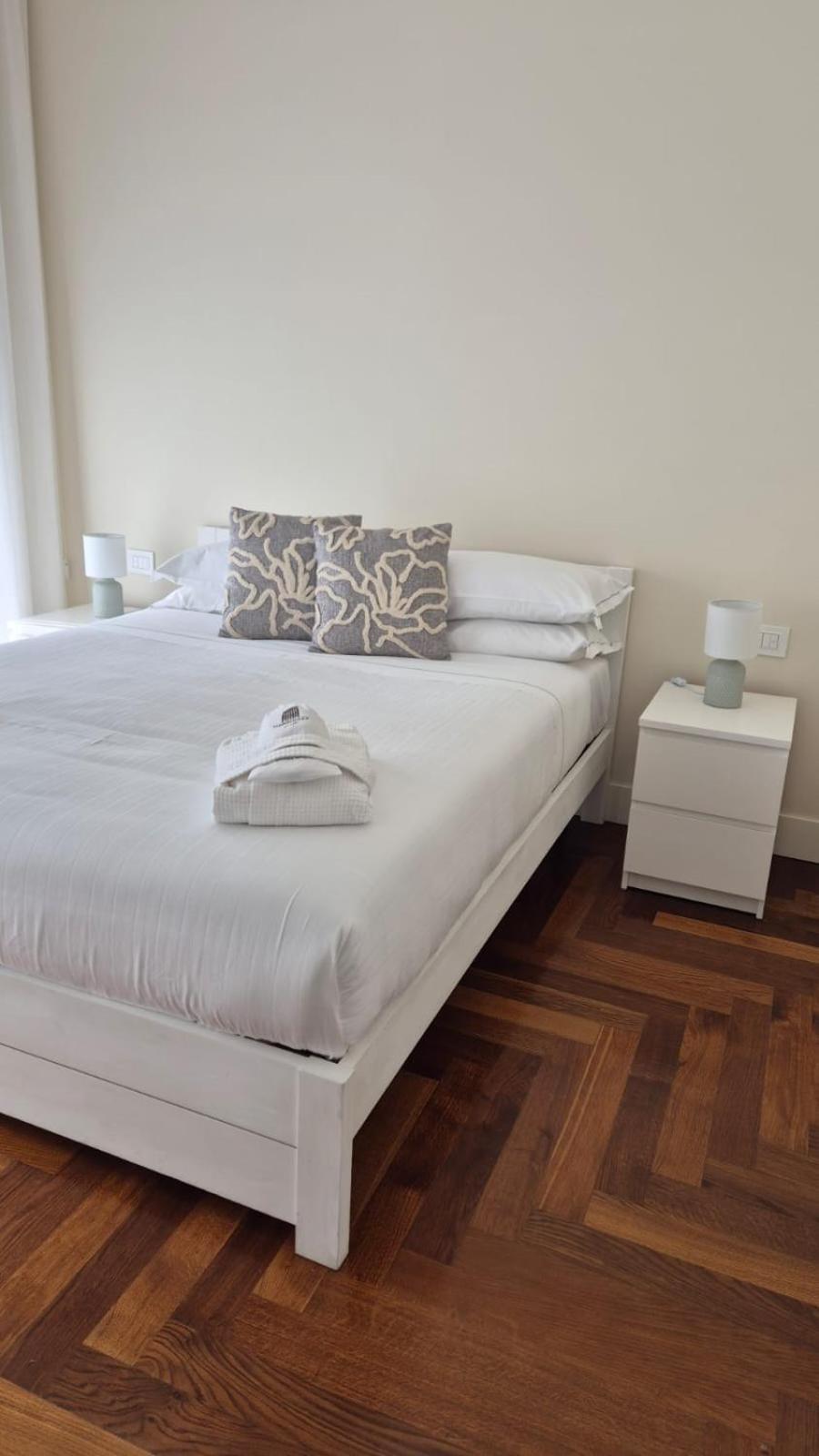Appartement Manzoni 44 *