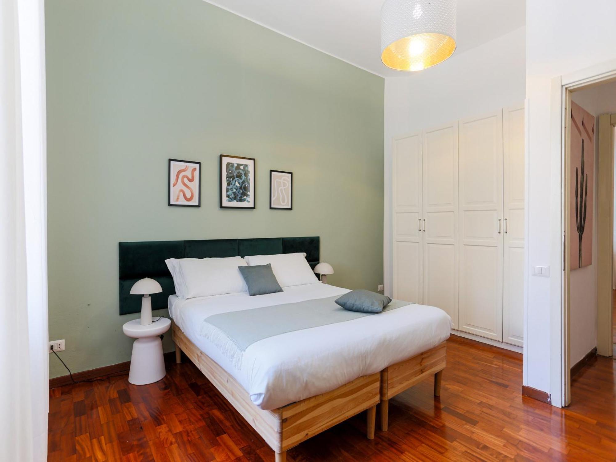 The Rent - In Crocetta Milan