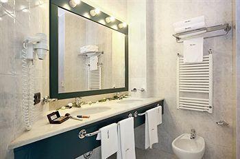 Rege Linate Aparthotel *