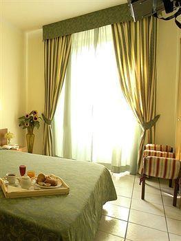 Arco Hotell 2*