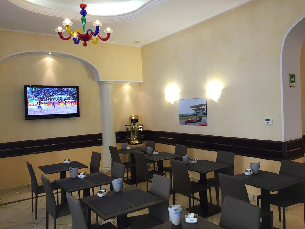 Mokinba Baviera Hotel