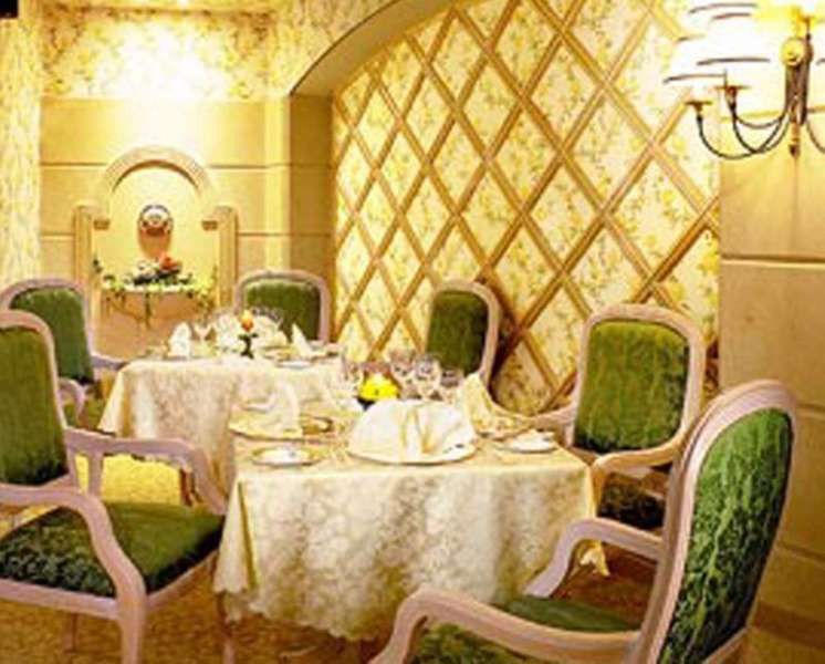 Hotel Capitol 4*