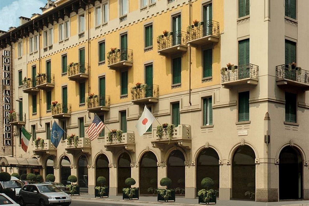 Andreola Central Hotel 4*