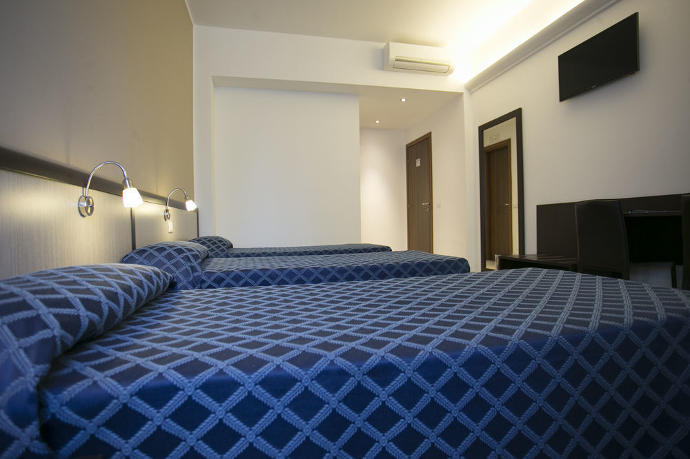 Hotell Av