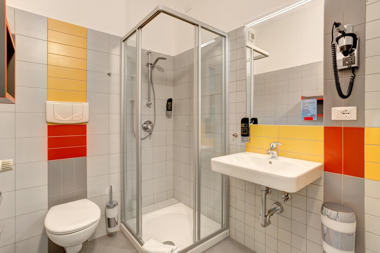 Meininger Garibaldi Hostel