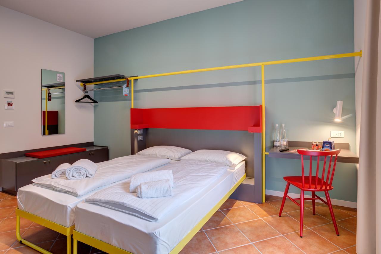 Meininger Garibaldi * Milan