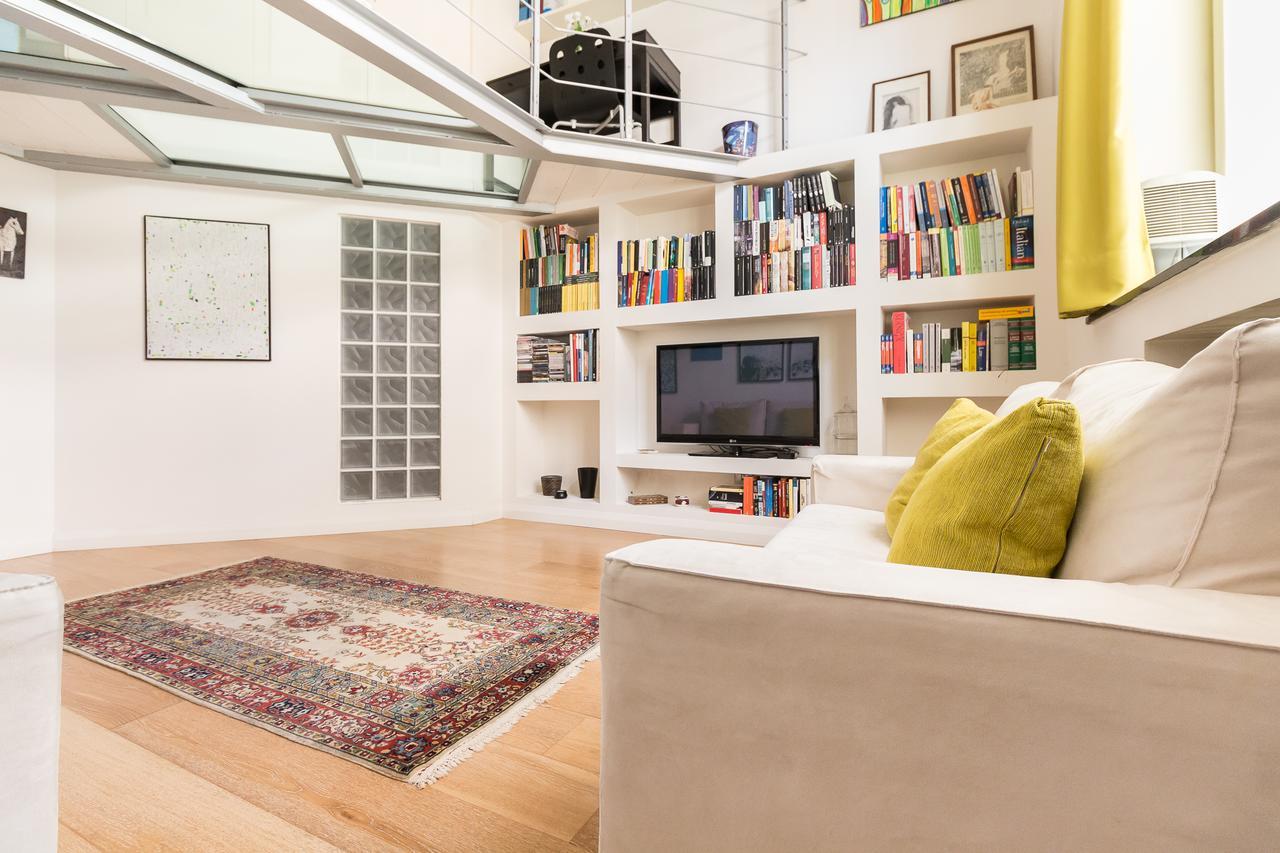 Alessia's Flat- Porta Romana M3 Apartment