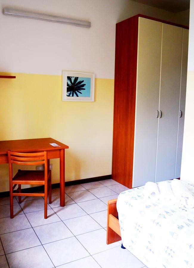 Casa Per Ferie Achille Ricci Guest house *