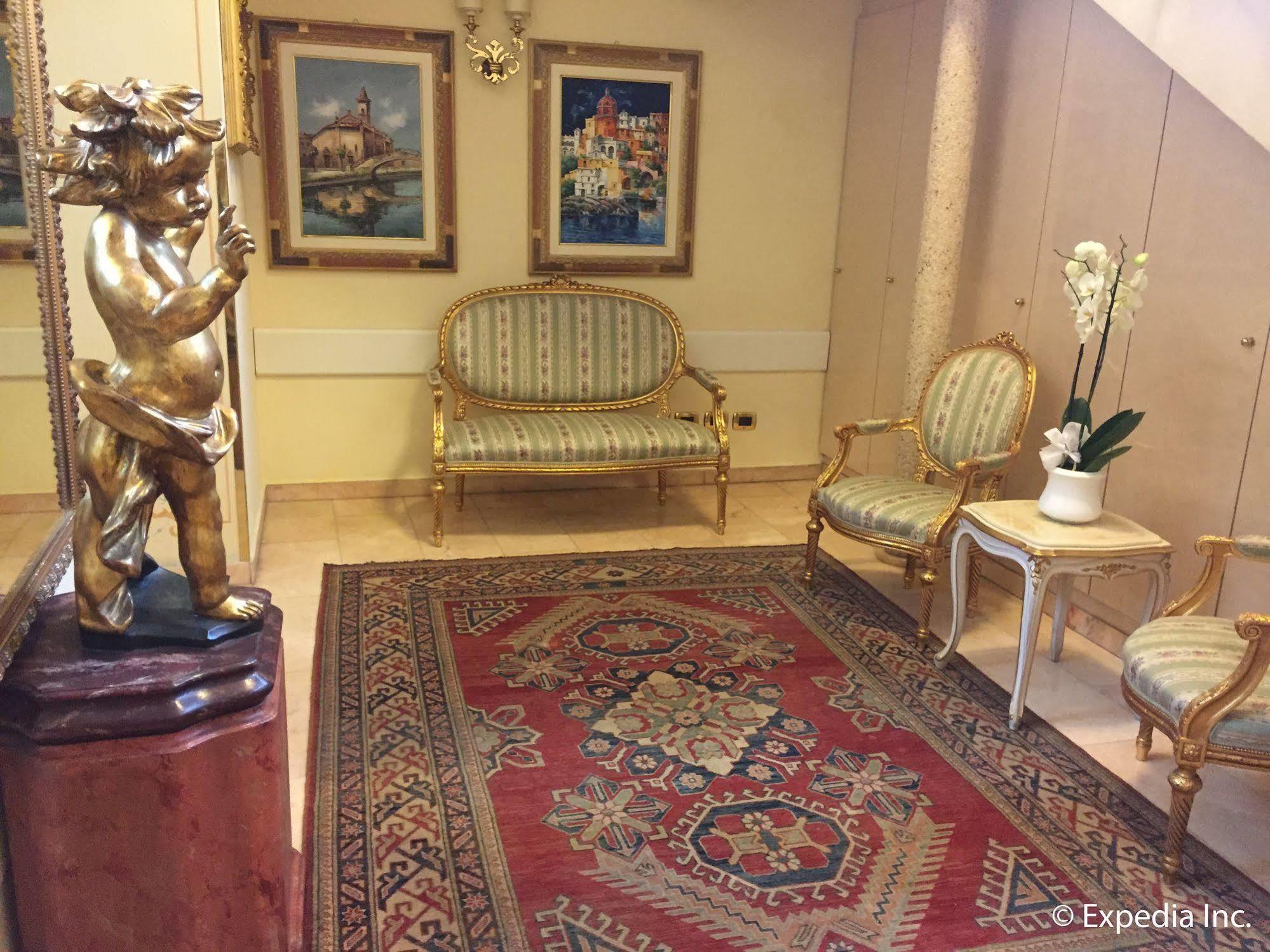 Boutique Dieci 4* Milan