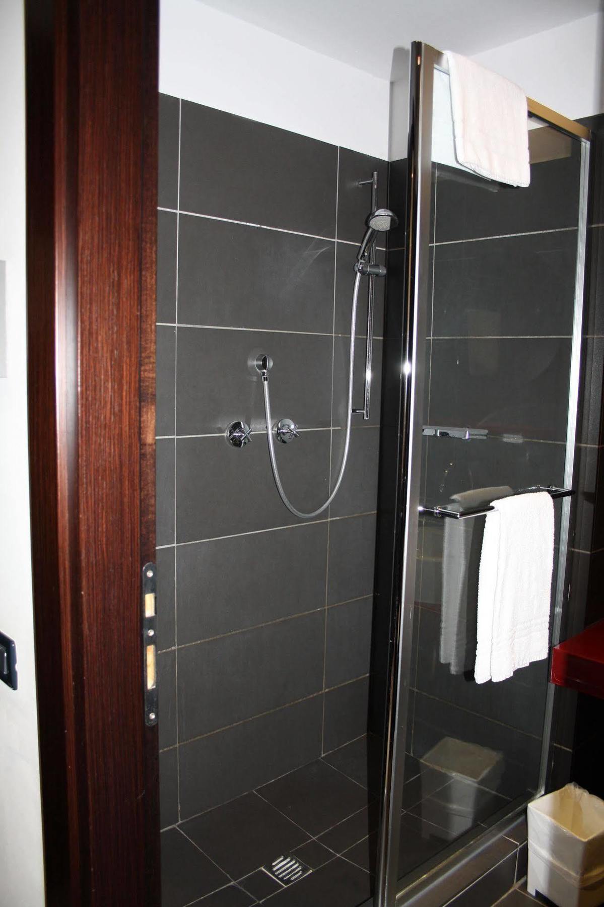 Hotel Ih Watt 13 Milano