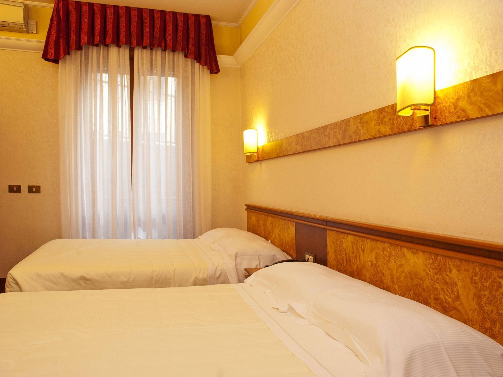 Just Hotel 4*