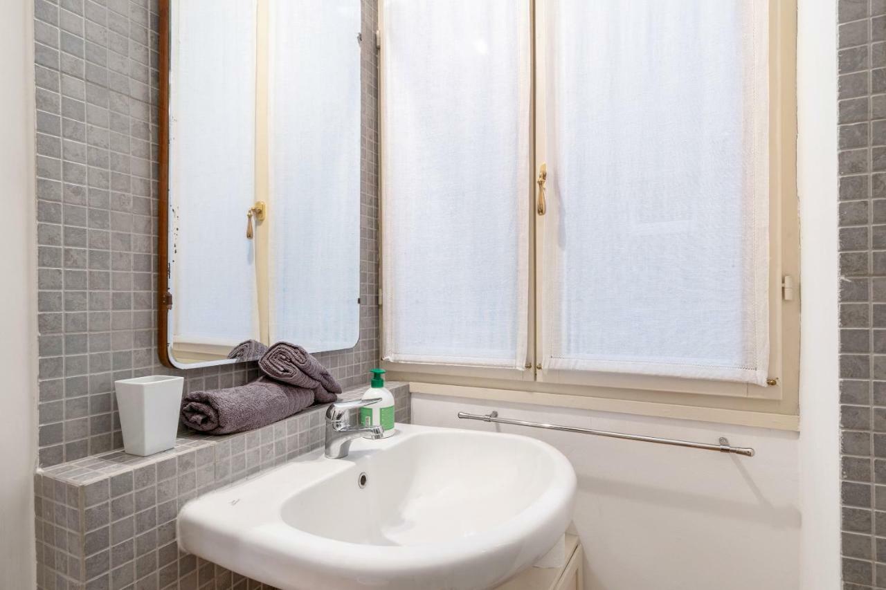 Altido Warm Flat For 3 In Isola, 10 Min To Centre *