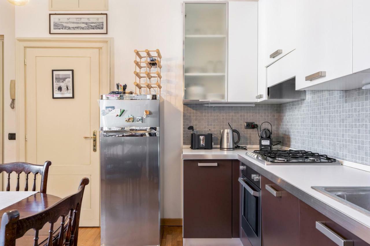 Altido Warm Flat For 3 In Isola, 10 Min To Centre Milano