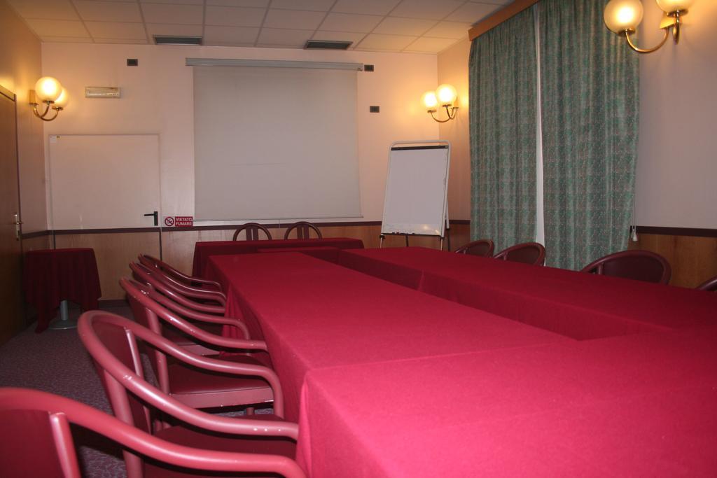 Albert Hotel Hotel