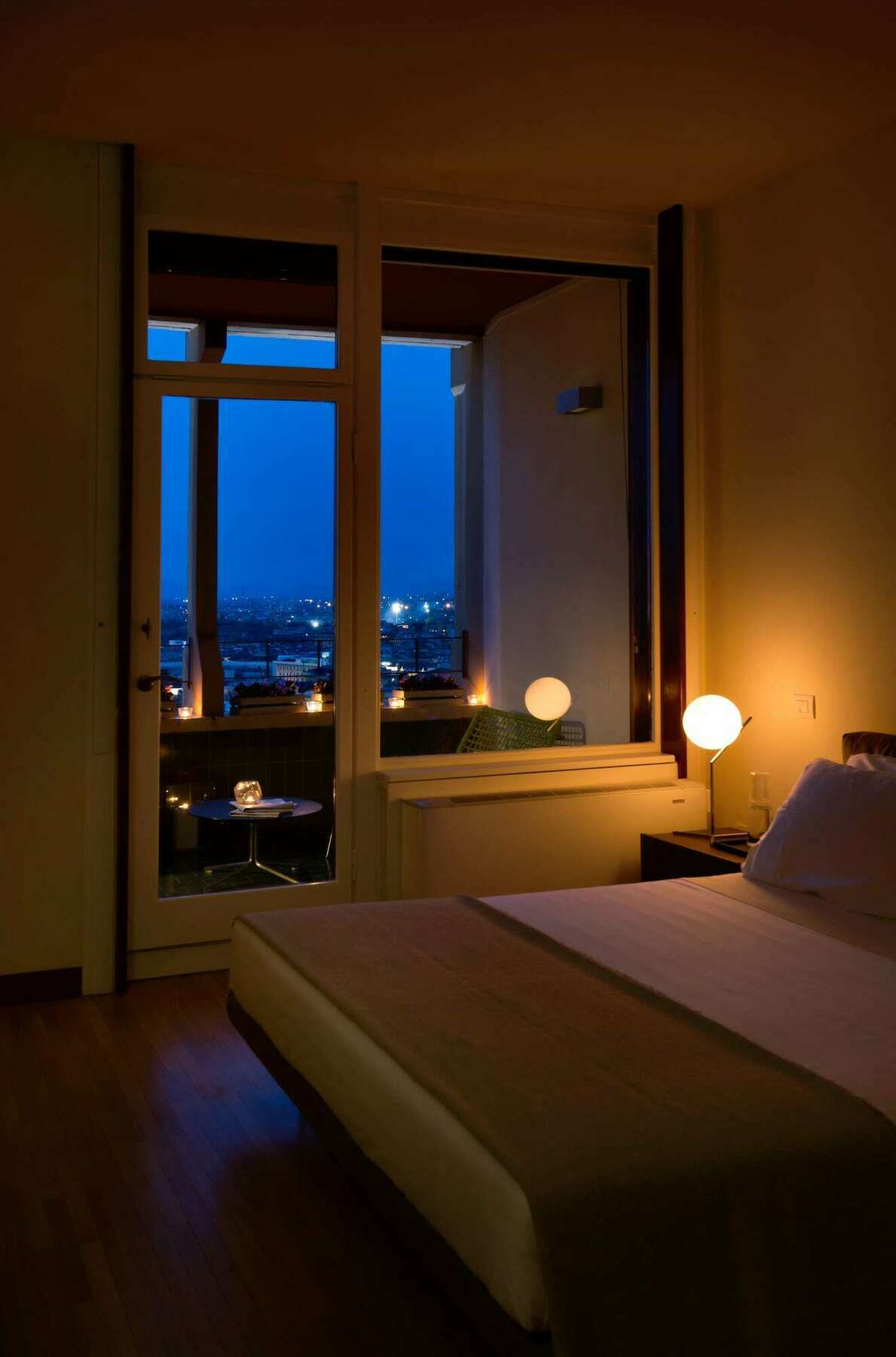 Domux Torre Velasca 2*
