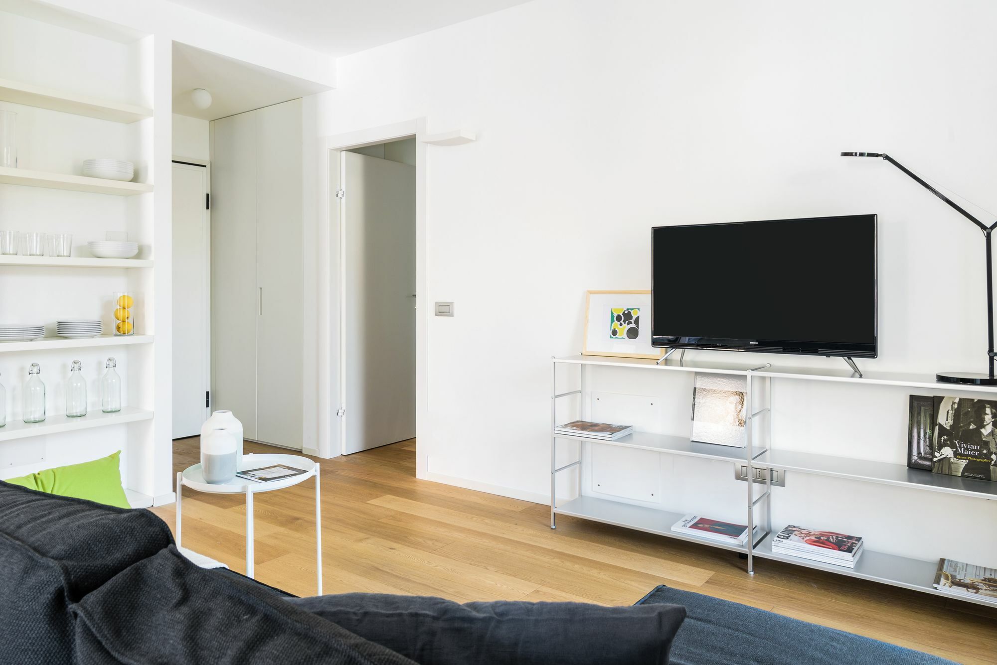 Joivy Stylish 1-bedroom Flat Apartment *