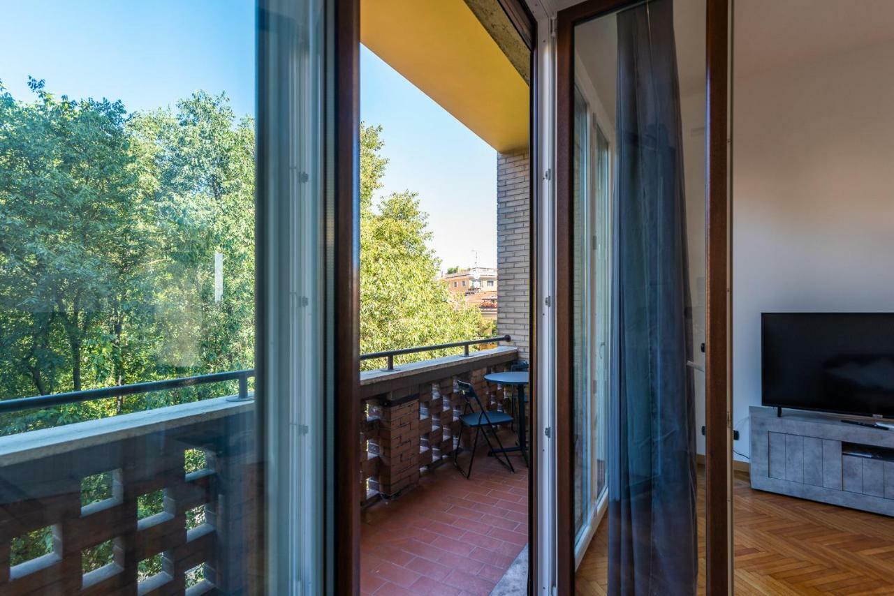 Vittoria 4 * Milan