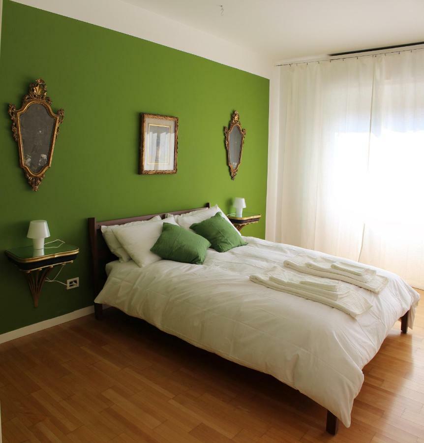 Appartement Luminous Stylish Quiet 150m2, Tre Torri Milaan