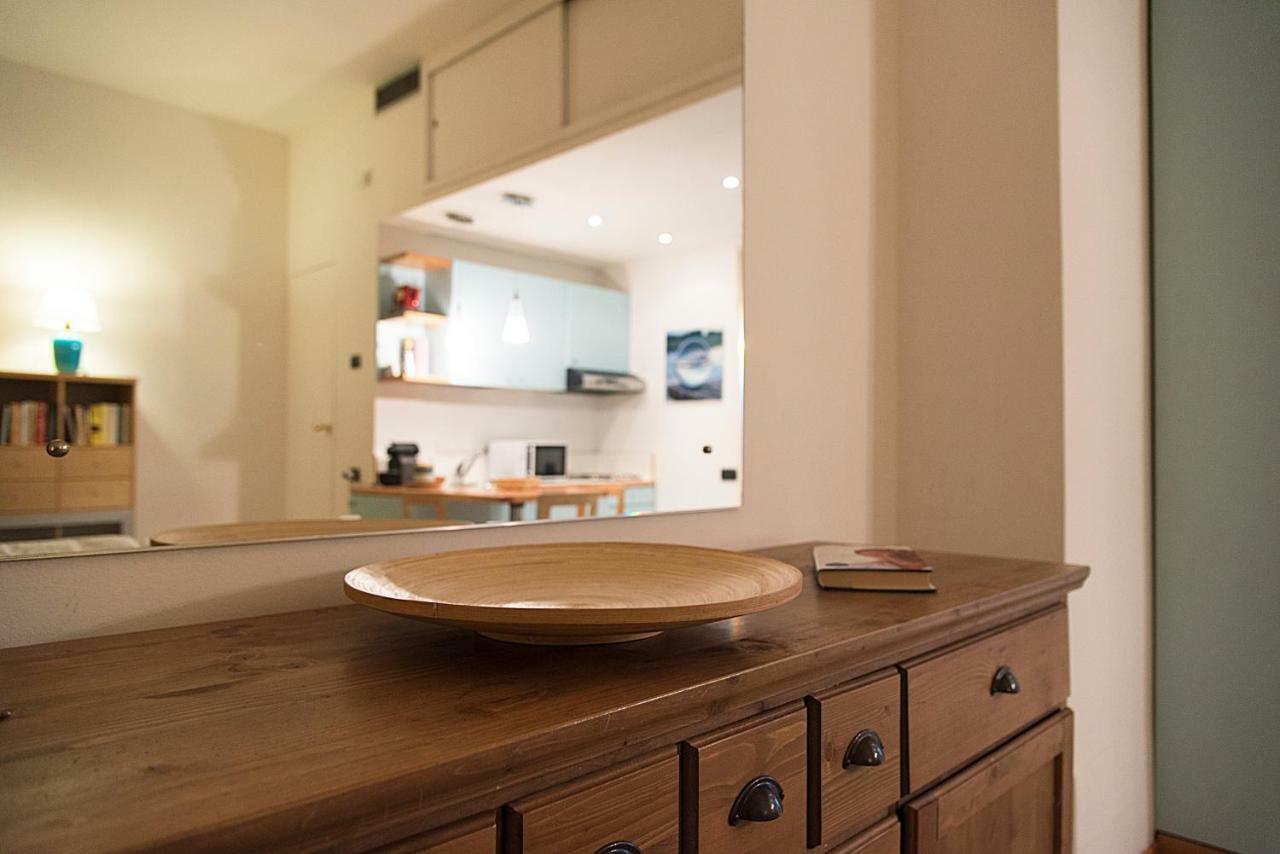 Elegant In Sant'ambrogio Apartment *