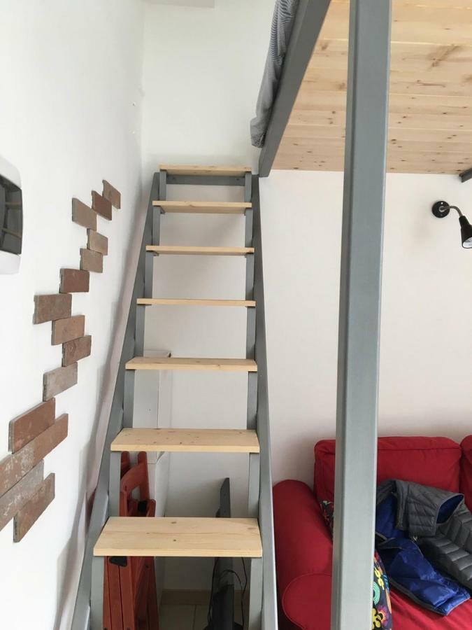Negroli Flat