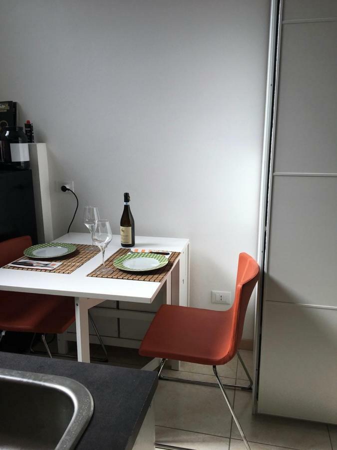 Negroli Flat