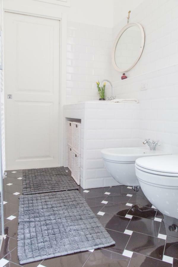 Modern And In Porta Romana Apartment *