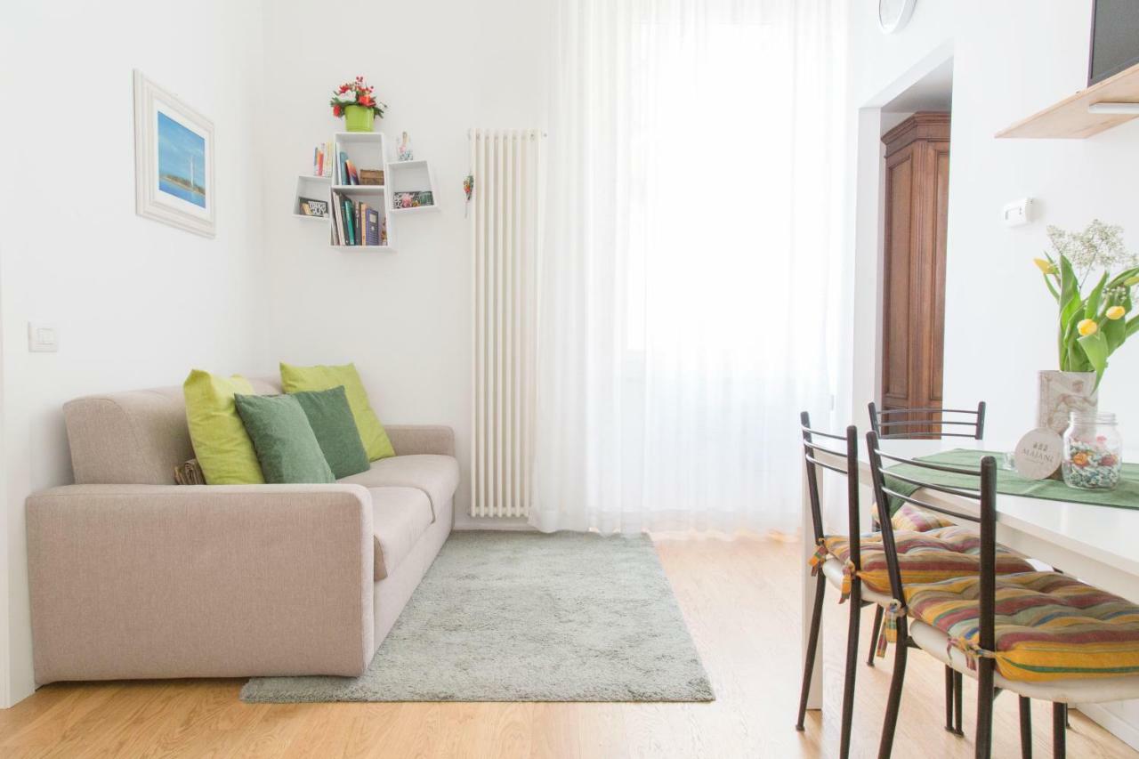 Modern And In Porta Romana Apartment *
