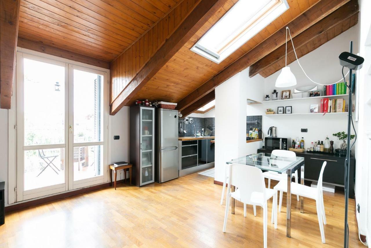 Apartment Mansarda Sui Navigli Con Terrazza