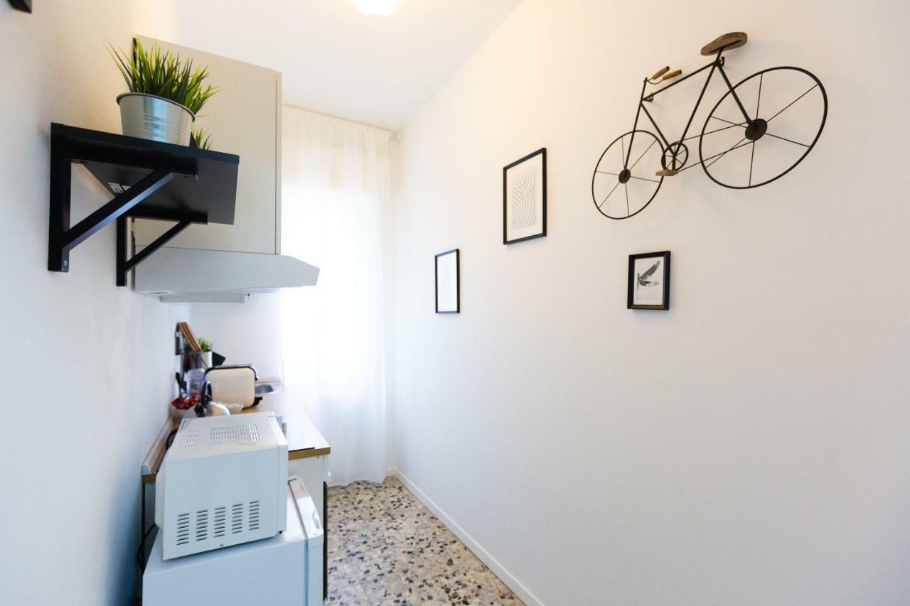 Apartment Anacreonte 7 *