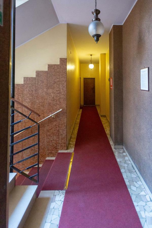 Apartment Anacreonte 7 Mailand