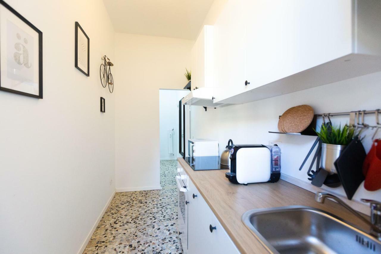 Anacreonte 7 * Mailand