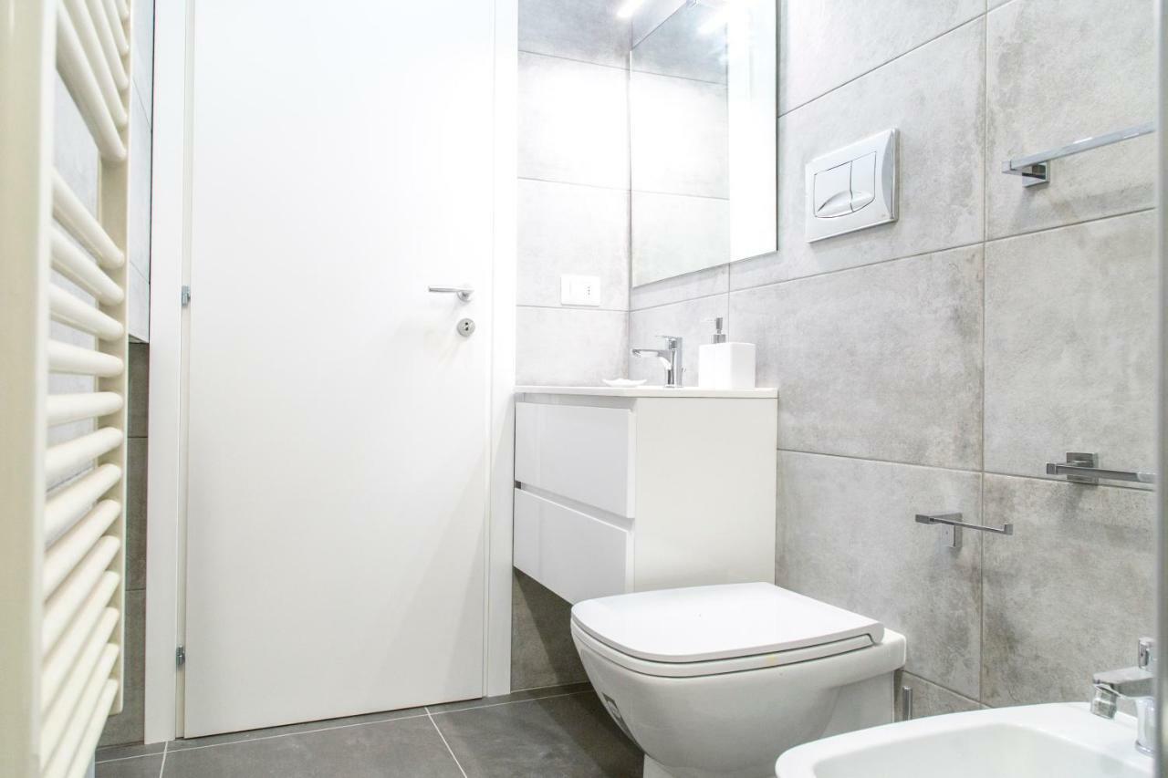 Brand, New And Fully Furnished Leilighet Milano