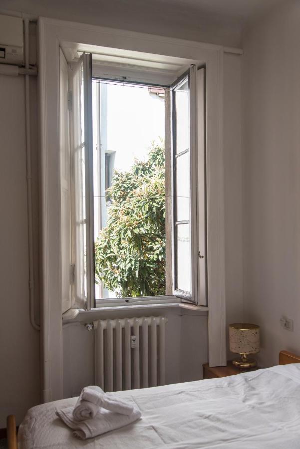 Peaceful Court In Shopping District Milano