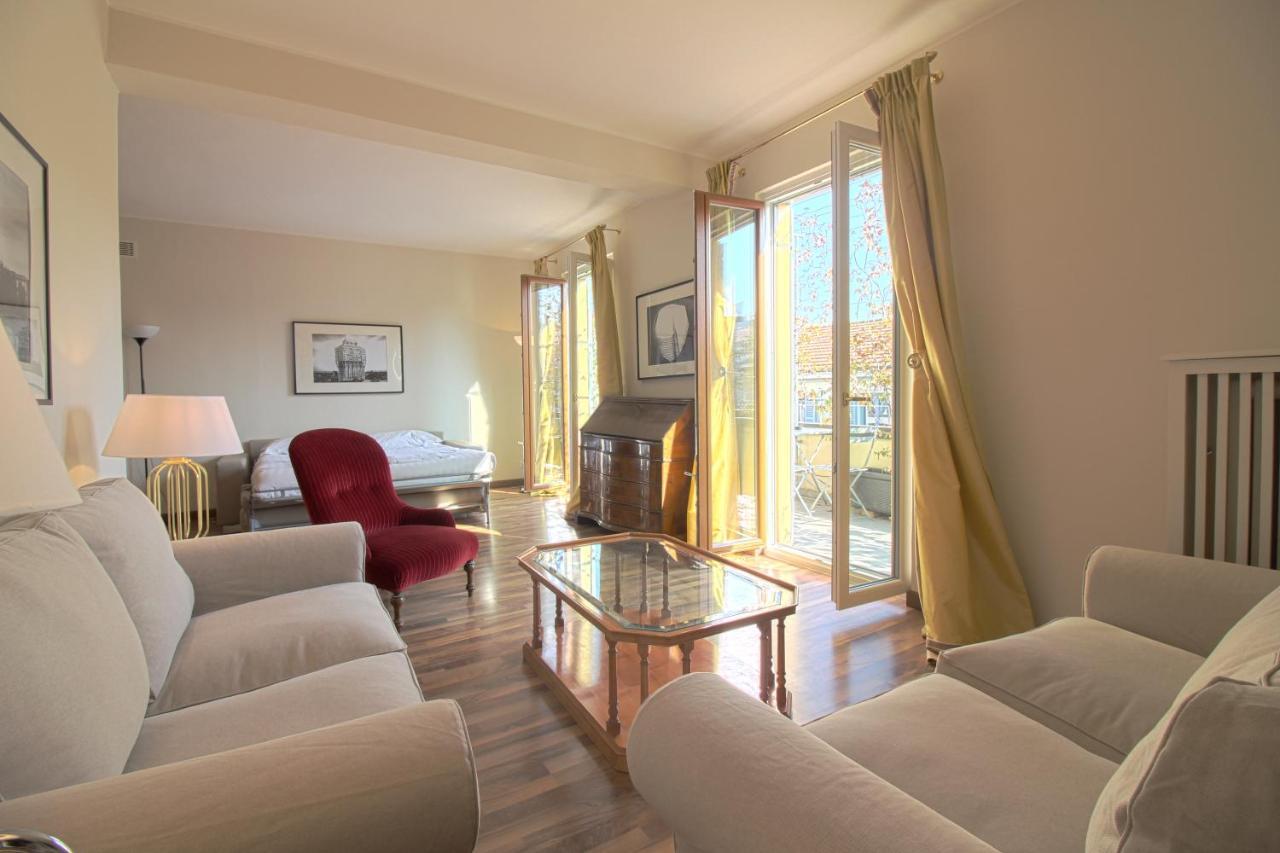 Montenapoleone - Sant Andrea Charme Penthouse Milan