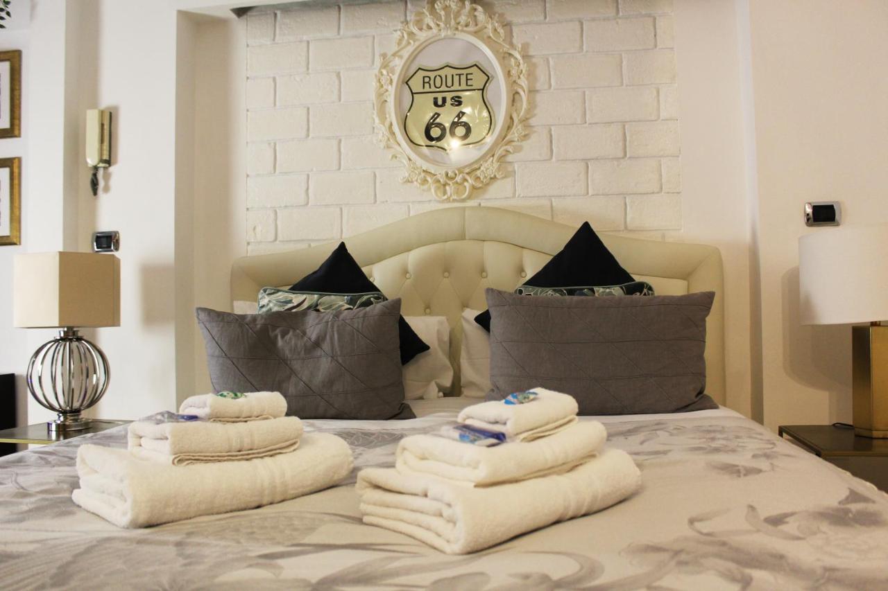 Bed & Breakfast Naviglio81 2*